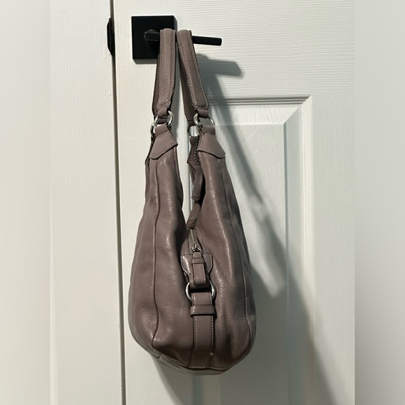 Coach Madison Maggie Taupe Leather Hobo Tote Carryall Shoulder Bag Purse - Picture 6 of 14